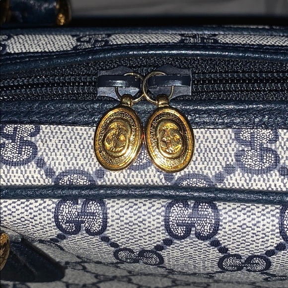 SOLD Authentic Vintage Gucci Handbag SOLD - Picture 7 of 8
